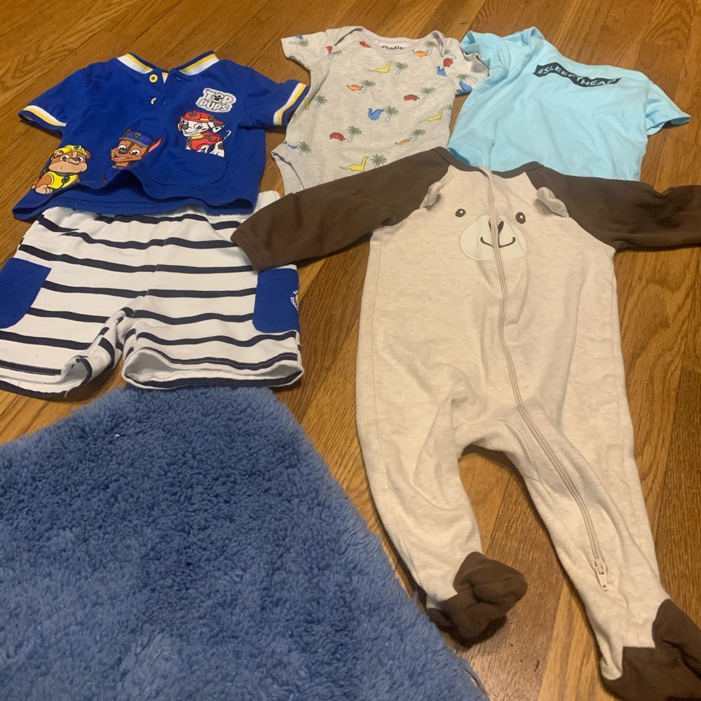 Baby clothes